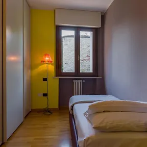 Le Volpi In Citta , Verona Italy